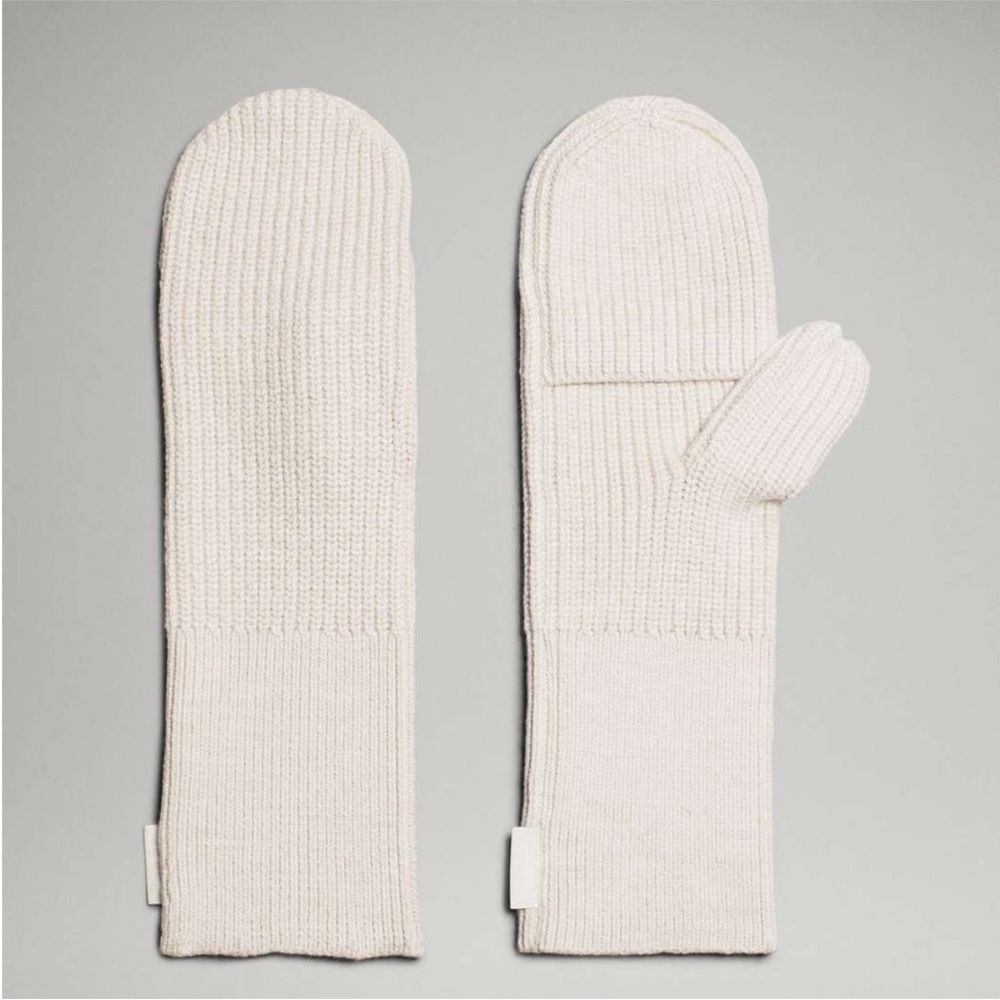 NWT lululemon merino wool mittens